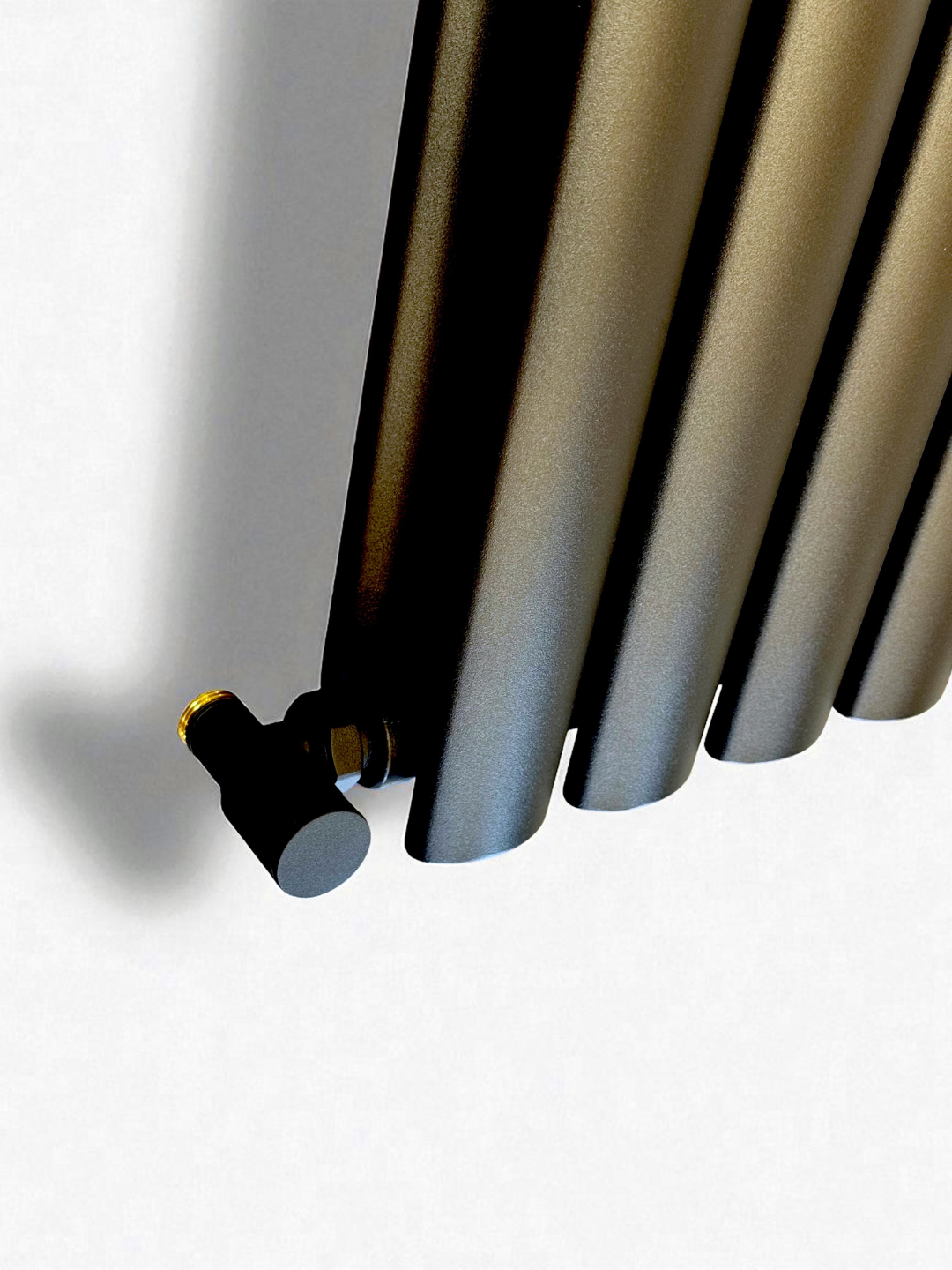 Краны для радиатора Brontego VL-12 1/2''x1/2'' нар.р./нар.р. Черный (Угловые) — изображение 7